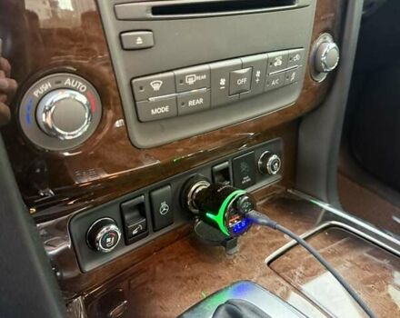 Коричневый Инфинити QX56, объемом двигателя 5.55 л и пробегом 148 тыс. км за 24500 $, фото 14 на Automoto.ua