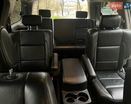Инфинити QX56, объемом двигателя 5.6 л и пробегом 256 тыс. км за 10900 $, фото 3 на Automoto.ua