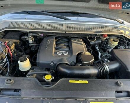 Серый Инфинити QX56, объемом двигателя 5.6 л и пробегом 300 тыс. км за 10000 $, фото 17 на Automoto.ua