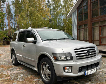 Серый Инфинити QX56, объемом двигателя 5.55 л и пробегом 184 тыс. км за 9500 $, фото 5 на Automoto.ua