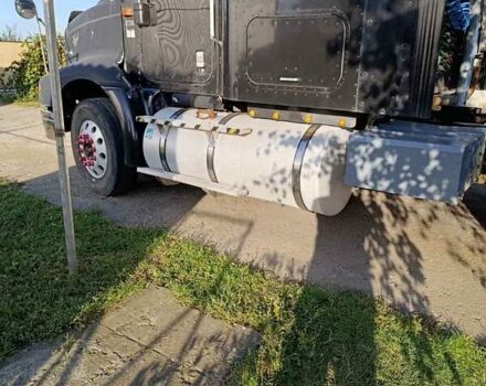 Черный Интернационал 9200, объемом двигателя 12.7 л и пробегом 600 тыс. км за 7000 $, фото 2 на Automoto.ua