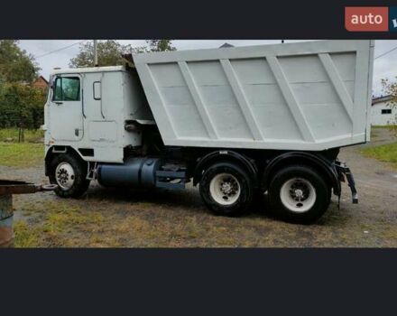 Білий Інтернаціонал 9600, об'ємом двигуна 14.6 л та пробігом 900 тис. км за 10000 $, фото 6 на Automoto.ua