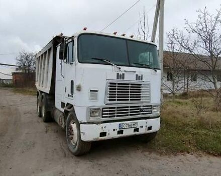 Білий Інтернаціонал 9600, об'ємом двигуна 14.6 л та пробігом 900 тис. км за 10000 $, фото 15 на Automoto.ua