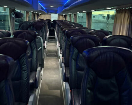 Черный Иризар PB, объемом двигателя 0 л и пробегом 300 тыс. км за 142212 $, фото 7 на Automoto.ua