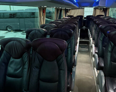 Черный Иризар PB, объемом двигателя 0 л и пробегом 300 тыс. км за 142212 $, фото 9 на Automoto.ua