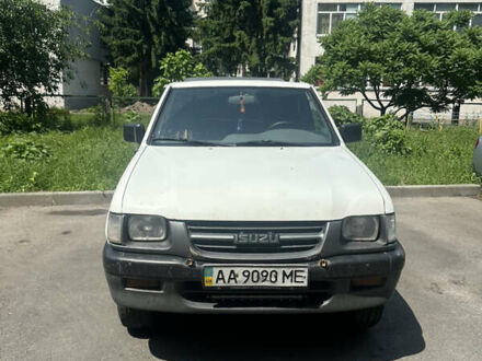 Исузу Кампо 1998 в Киеве на Automoto.ua Белый Исузу Кампо, объемом двигателя 2.5 л и пробегом 160 тыс. км за 4400 $, фото 1 на Automoto.ua