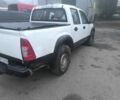 Белый Исузу Д-Макс, объемом двигателя 2.5 л и пробегом 425 тыс. км за 8823 $, фото 2 на Automoto.ua