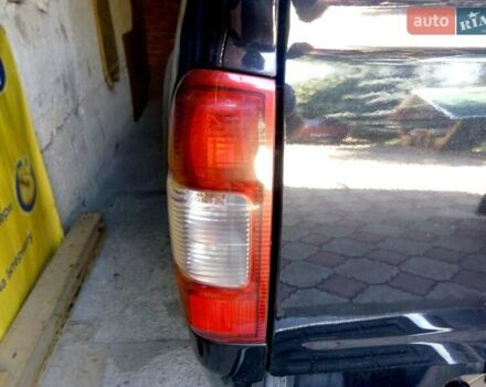 Чорний Ісузу D-Max, об'ємом двигуна 3 л та пробігом 300 тис. км за 12000 $, фото 11 на Automoto.ua