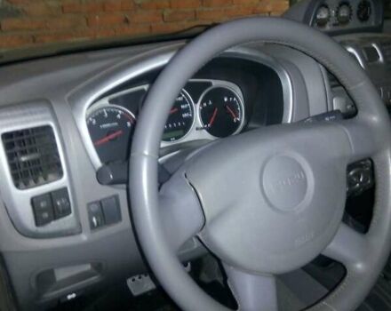 Чорний Ісузу D-Max, об'ємом двигуна 3 л та пробігом 300 тис. км за 12000 $, фото 7 на Automoto.ua