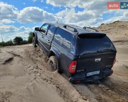 Чорний Ісузу D-Max, об'ємом двигуна 3 л та пробігом 285 тис. км за 13900 $, фото 6 на Automoto.ua