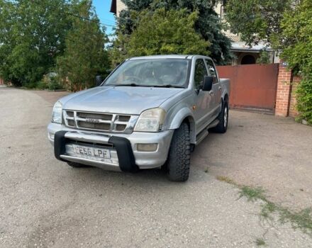 Серый Исузу Д-Макс, объемом двигателя 3 л и пробегом 300 тыс. км за 3400 $, фото 2 на Automoto.ua