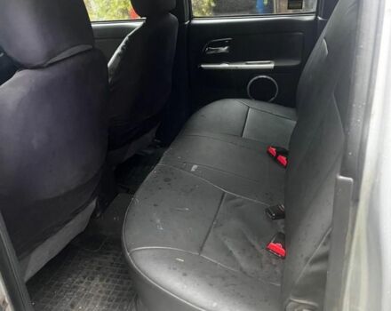 Серый Исузу Д-Макс, объемом двигателя 3 л и пробегом 370 тыс. км за 6500 $, фото 6 на Automoto.ua