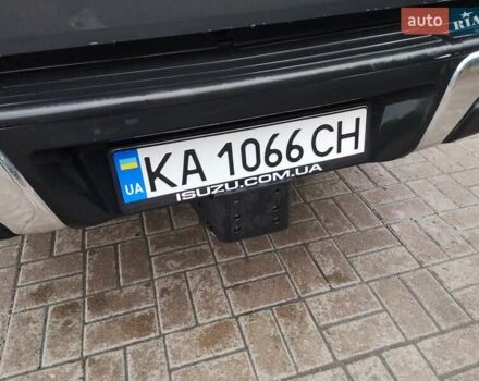 Сірий Ісузу D-Max, об'ємом двигуна 1.9 л та пробігом 69 тис. км за 30000 $, фото 7 на Automoto.ua