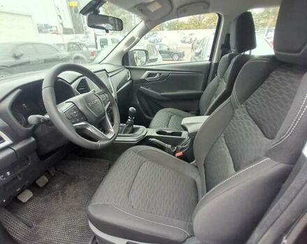 Серый Исузу Д-Макс, объемом двигателя 3 л и пробегом 1 тыс. км за 44413 $, фото 11 на Automoto.ua