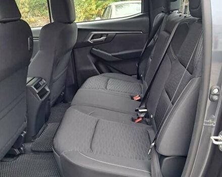 Серый Исузу Д-Макс, объемом двигателя 3 л и пробегом 1 тыс. км за 44413 $, фото 7 на Automoto.ua