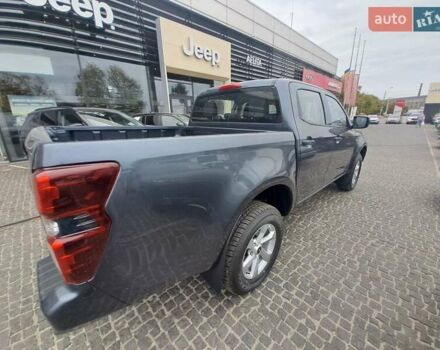 Серый Исузу Д-Макс, объемом двигателя 3 л и пробегом 1 тыс. км за 44413 $, фото 3 на Automoto.ua