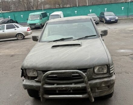 Зелений Ісузу D-Max, об'ємом двигуна 2.5 л та пробігом 288 тис. км за 2300 $, фото 2 на Automoto.ua