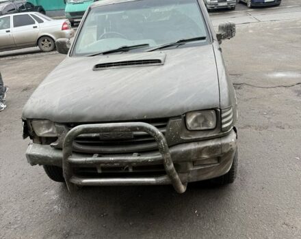 Зелений Ісузу D-Max, об'ємом двигуна 2.5 л та пробігом 288 тис. км за 2300 $, фото 1 на Automoto.ua