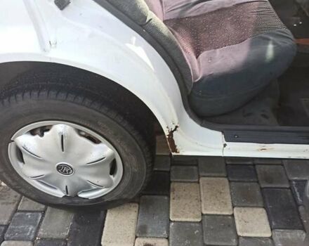 Білий Ісузу Джеміні, об'ємом двигуна 1.5 л та пробігом 368 тис. км за 700 $, фото 7 на Automoto.ua