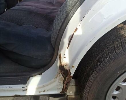 Білий Ісузу Джеміні, об'ємом двигуна 1.5 л та пробігом 368 тис. км за 700 $, фото 8 на Automoto.ua