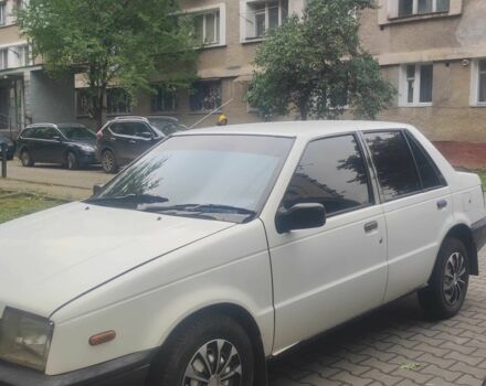Белый Исузу Джемини, объемом двигателя 1.5 л и пробегом 200 тыс. км за 850 $, фото 1 на Automoto.ua