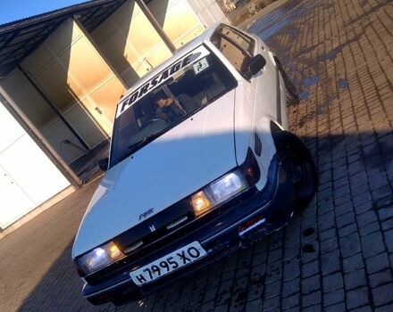 Белый Исузу Джемини, объемом двигателя 1.5 л и пробегом 290 тыс. км за 1000 $, фото 3 на Automoto.ua