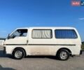 Белый Исузу Миди, объемом двигателя 2.2 л и пробегом 300 тыс. км за 1100 $, фото 1 на Automoto.ua