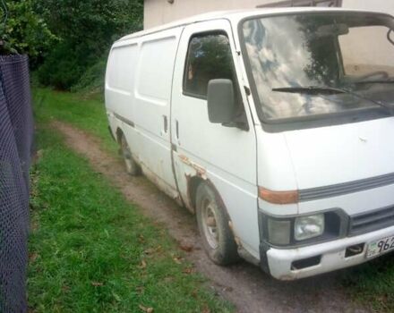 Белый Исузу Миди, объемом двигателя 2.38 л и пробегом 450 тыс. км за 1200 $, фото 6 на Automoto.ua