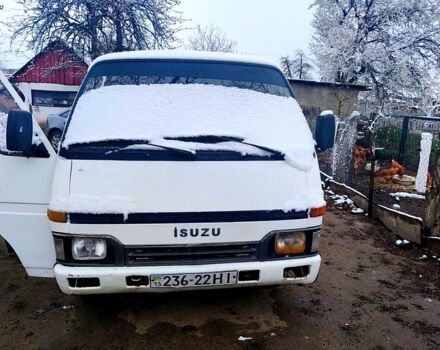 Белый Исузу Миди, объемом двигателя 22 л и пробегом 300 тыс. км за 1400 $, фото 1 на Automoto.ua