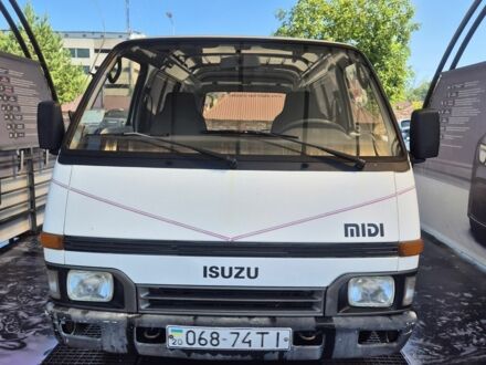 Исузу Миди груз. 1994 в Львове на Automoto.ua Белый Исузу Миди груз., объемом двигателя 2 л и пробегом 148 тыс. км за 2200 $, фото 1 на Automoto.ua