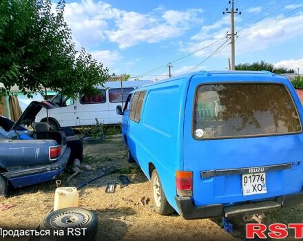 Ісузу Міді, об'ємом двигуна 2.2 л та пробігом 0 тис. км за 1000 $, фото 3 на Automoto.ua