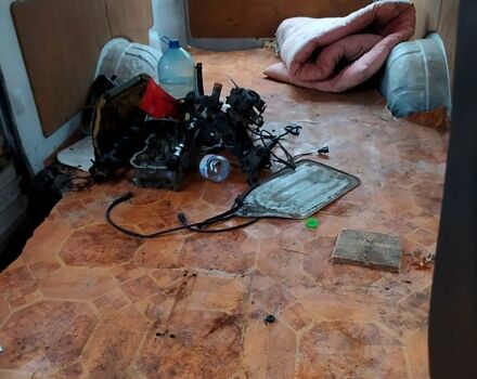 Исузу Миди, объемом двигателя 20 л и пробегом 321 тыс. км за 850 $, фото 6 на Automoto.ua