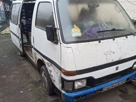 Исузу Миди, объемом двигателя 2 л и пробегом 300 тыс. км за 550 $, фото 1 на Automoto.ua