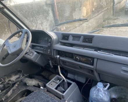 Білий Ісузу Midi пасс., об'ємом двигуна 0 л та пробігом 300 тис. км за 600 $, фото 2 на Automoto.ua