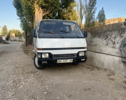 Білий Ісузу Midi пасс., об'ємом двигуна 0 л та пробігом 300 тис. км за 600 $, фото 1 на Automoto.ua