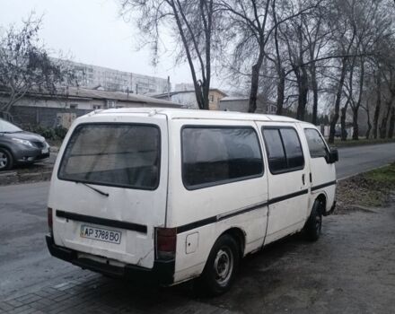 Белый Исузу Миди пасс., объемом двигателя 2 л и пробегом 300 тыс. км за 400 $, фото 4 на Automoto.ua