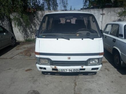 Ісузу Midi пасс. 1995 у Києві на Automoto.ua Білий Ісузу Midi пасс., об'ємом двигуна 2 л та пробігом 350 тис. км за 1100 $, фото 1 на Automoto.ua