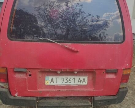 Червоний Ісузу Midi пасс., об'ємом двигуна 0 л та пробігом 350 тис. км за 800 $, фото 3 на Automoto.ua