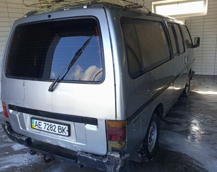 Сірий Ісузу Midi пасс., об'ємом двигуна 1 л та пробігом 1 тис. км за 1302 $, фото 1 на Automoto.ua