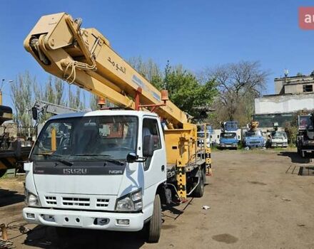 Белый Исузу НЛР, объемом двигателя 4.7 л и пробегом 112 тыс. км за 50000 $, фото 7 на Automoto.ua