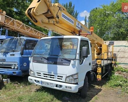 Белый Исузу НЛР, объемом двигателя 4.7 л и пробегом 112 тыс. км за 50000 $, фото 2 на Automoto.ua