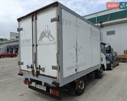 Білий Ісузу NLR, об'ємом двигуна 3 л та пробігом 424 тис. км за 8000 $, фото 4 на Automoto.ua