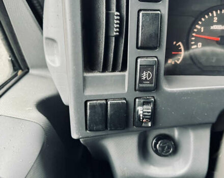 Білий Ісузу NPR, об'ємом двигуна 5.19 л та пробігом 420 тис. км за 10900 $, фото 15 на Automoto.ua