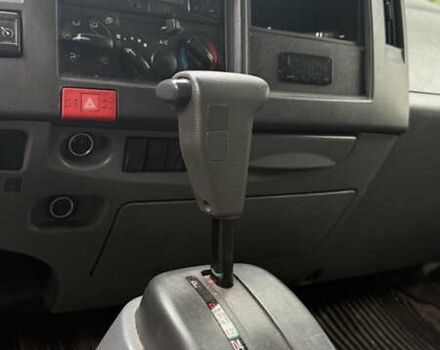 Білий Ісузу NPR, об'ємом двигуна 6 л та пробігом 301 тис. км за 17900 $, фото 4 на Automoto.ua