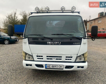 Ісузу NQR 2010 у Кривому Розі на Automoto.ua Білий Ісузу NQR, об'ємом двигуна 4.57 л та пробігом 250 тис. км за 12600 $, фото 2 на Automoto.ua