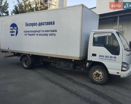 Белый Исузу НКР, объемом двигателя 4.57 л и пробегом 250 тыс. км за 10000 $, фото 4 на Automoto.ua