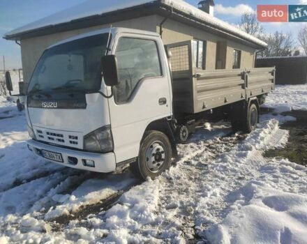 Белый Исузу НКР, объемом двигателя 4.57 л и пробегом 800 тыс. км за 16600 $, фото 1 на Automoto.ua