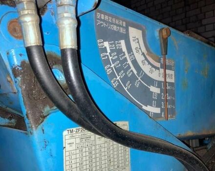 Білий Ісузу NQR, об'ємом двигуна 4.33 л та пробігом 184 тис. км за 16700 $, фото 6 на Automoto.ua