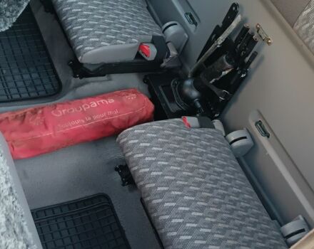 Зелений Ісузу Пікап, об'ємом двигуна 0 л та пробігом 160 тис. км за 5500 $, фото 7 на Automoto.ua