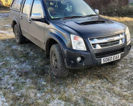 Черный Исузу Родео, объемом двигателя 0 л и пробегом 200 тыс. км за 4700 $, фото 1 на Automoto.ua